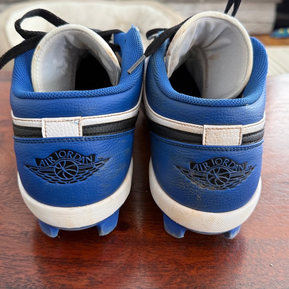 Nike Air Jordan Royal Blue and White Cleats - Picture 6 of 6
